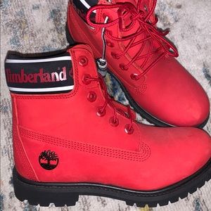 Women’s Logo Timberlands